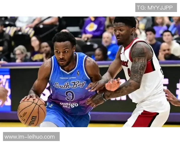 布朗尼表现惊艳11投8中砍下20分5篮板7助攻3抢断创赛季新高