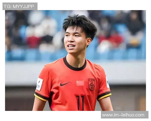 王钰栋社媒晒照庆祝晋级淘汰赛与彭啸蒯纪闻互动引发热议